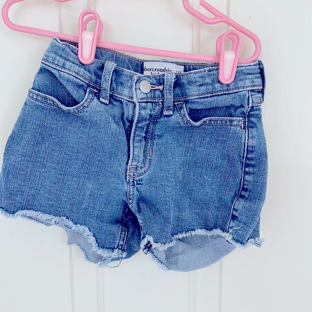 Abercrombie Kids- Girls dark jean shorts- Size 5/6
